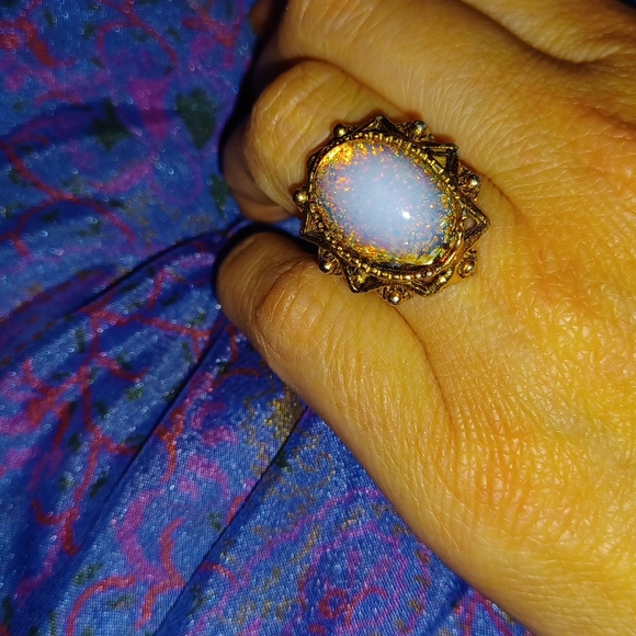 Vintage glass ring. - Picture 8 of 9